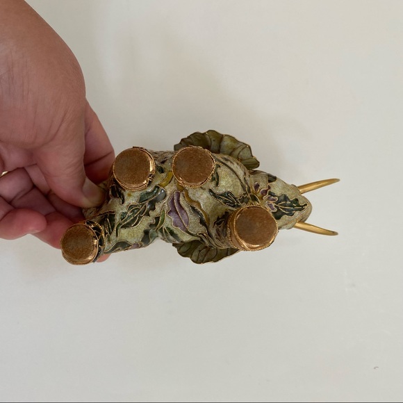 Elegant Elephant Statue with Trunk Facing Upwards - Picture 5 of 8